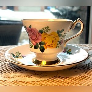 🌹Vintage Windsor Bone China Tea Cup & Saucer - English Rose Mid-Century